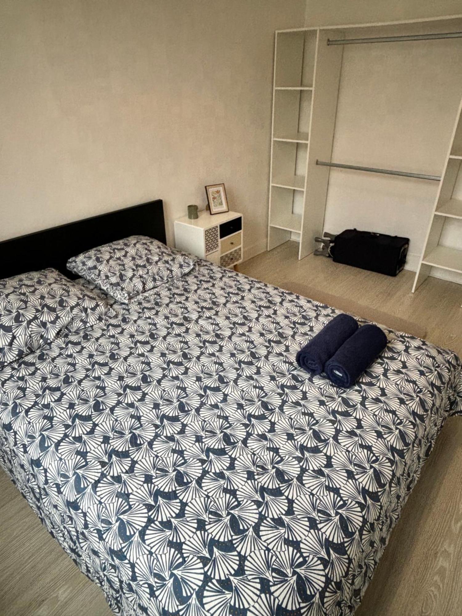 Logement Calme + Stationnement Troyes Exterior photo